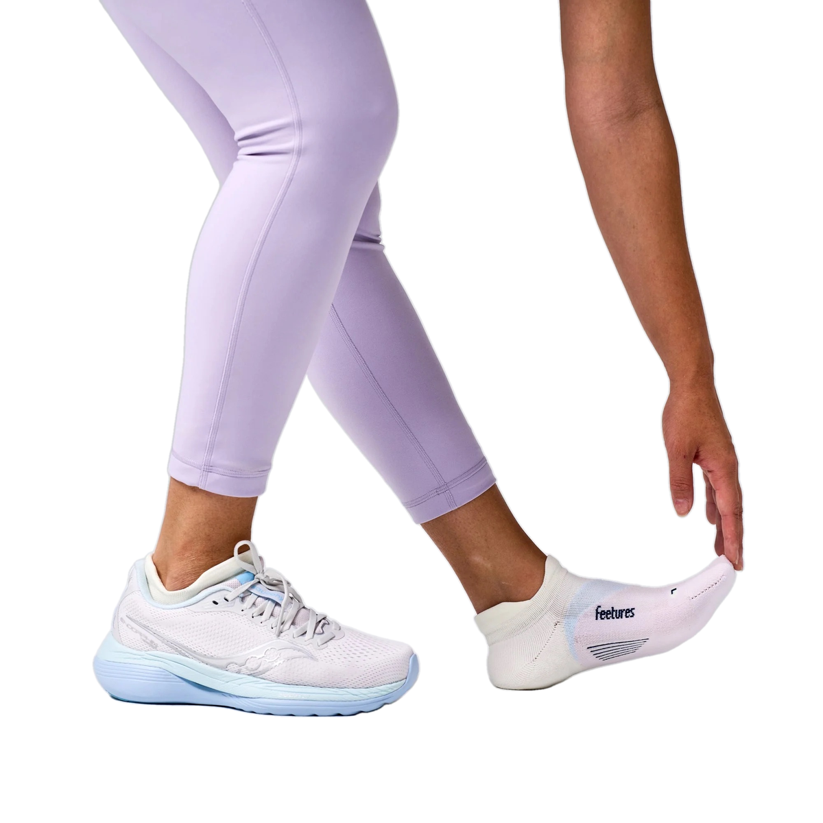 Elite Light Cushion No Show Tab Socks