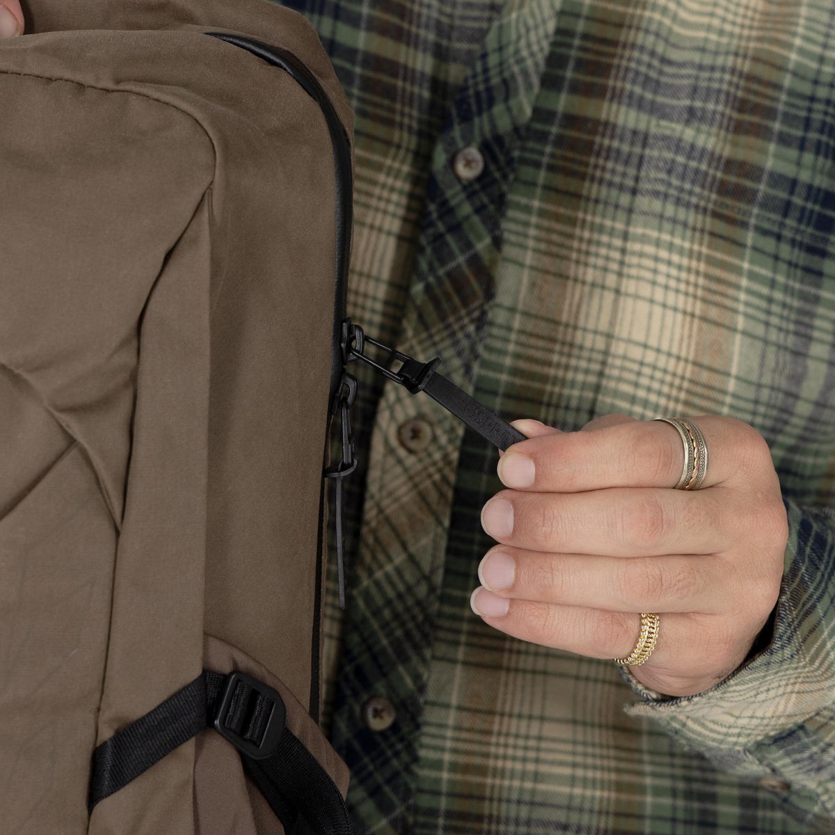 Talon 11 VSN Above Backpack